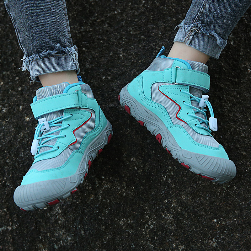Chaussures de randonnée antidé - Outdoor Adventure Girl avis et prix